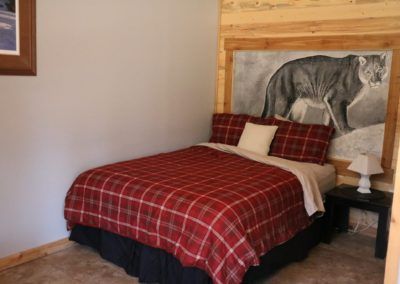 Cougar Room (#3) at Watauga Village motel and cabins